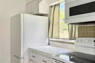 350 79th Ave N, Saint Petersburg, FL 33702 - Photo 6