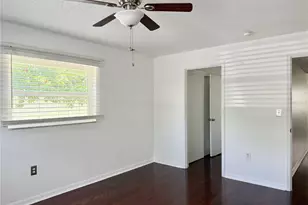 350 79th Ave N, Saint Petersburg, FL 33702 - Photo 18