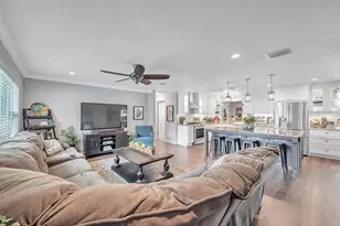 6770 15th Ave N, Saint Petersburg, FL 33710 - Photo 2