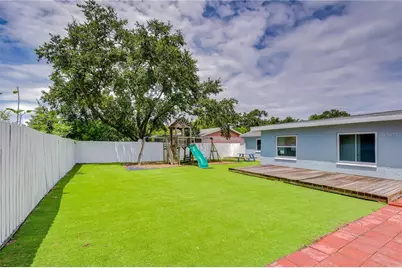 613 5th Avenue SE, Largo, FL 33771 - Photo 18