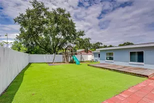 613 5th Ave SE, Largo, FL 33771 - Photo 18
