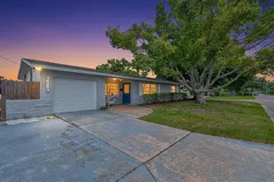 1901 57th St N, Saint Petersburg, FL 33710 - Photo 24