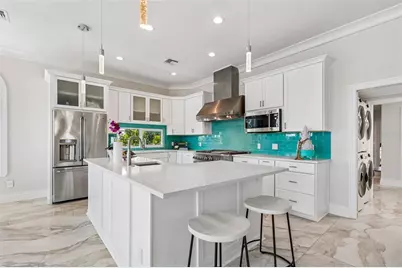 136 Devon Drive, Clearwater Beach, FL 33767 - Photo 20