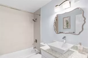 138 69th Ave N, Saint Petersburg, FL 33702 - Photo 16