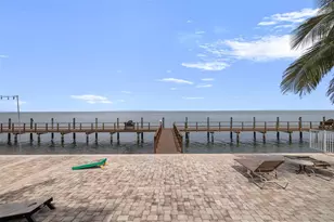5266 Beach Dr SE, Saint Petersburg, FL 33705 - Photo 22