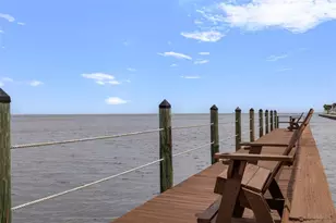 5266 Beach Dr SE, Saint Petersburg, FL 33705 - Photo 20