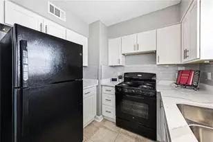 1170 Rue Des Chateaux, South Pasadena, FL 33707 - Photo 16