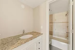 200 Country Club Dr, Largo, FL 33771 - Photo 22