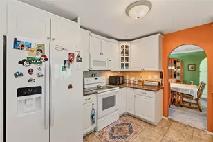 9069 127th St, Seminole, FL 33776 - Photo 20