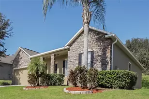 1117 Spruce Ridge Ct, Minneola, FL 34715 - Photo 2