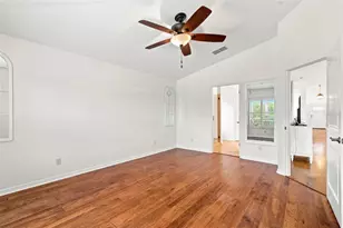 7218 34th St E, Sarasota, FL 34243 - Photo 40