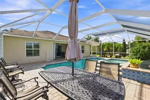 7218 34th St E, Sarasota, FL 34243 - Photo 58
