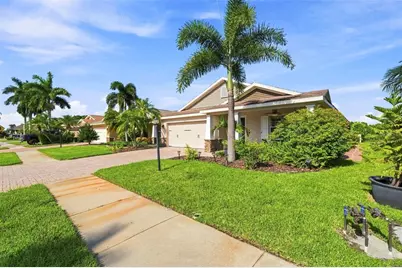 7218 34th Street E, Sarasota, FL 34243 - Photo 6