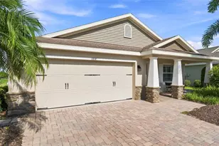 7218 34th St E, Sarasota, FL 34243 - Photo 1