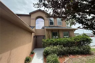 568 Dominish Estates Dr, Apopka, FL 32712 - Photo 2