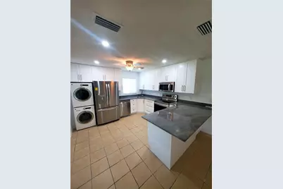 1020 70th Street N, Saint Petersburg, FL 33710 - Photo 18