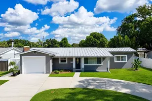 6949 31st Ave N, Saint Petersburg, FL 33710 - Photo 1