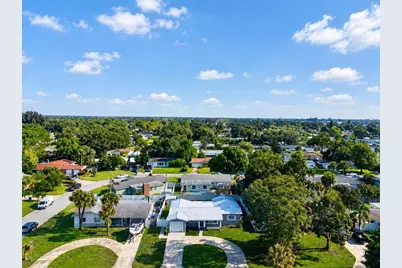 6949 31st Avenue N, Saint Petersburg, FL 33710 - Photo 2