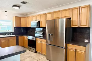 6949 31st Ave N, Saint Petersburg, FL 33710 - Photo 8