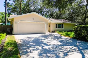 621 Timber Ln, Tarpon Springs, FL 34689 - Photo 68