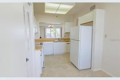 7902 Sailboat Key Boulevard S #402, South Pasadena, FL 33707 - Photo 6