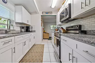 1723 W Patterson Street, Tampa, FL 33604 - Photo 2