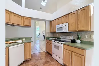 11368 Leeds Drive, Spring Hill, FL 34609 - Photo 10