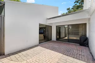 4156 Northmeadow Cir, Tampa, FL 33618 - Photo 32