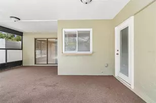 11798 David Ct, Seminole, FL 33778 - Photo 36