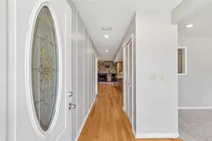 11798 David Ct, Seminole, FL 33778 - Photo 2