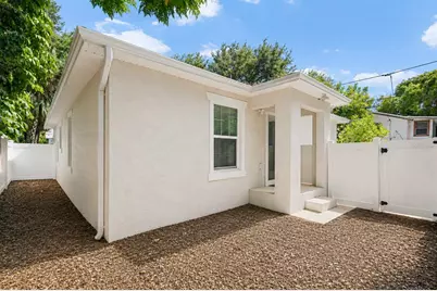 325 Wisconsin Court S, Saint Petersburg, FL 33705 - Photo 24