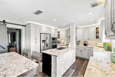 5023 Starfish Drive SE #E, Saint Petersburg, FL 33705 - Photo 18