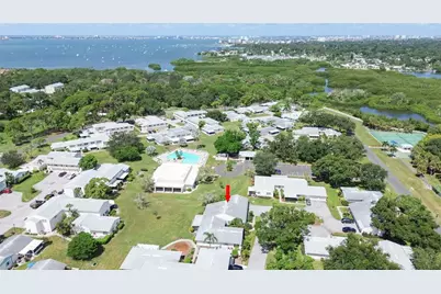 3216 39th Street #C, Saint Petersburg, FL 33711 - Photo 2