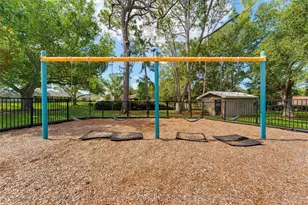 1372 Carlisle Ct, Dunedin, FL 34698 - Photo 54