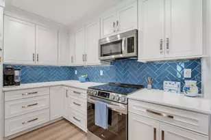 1372 Carlisle Ct, Dunedin, FL 34698 - Photo 12