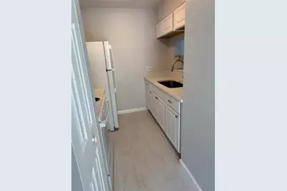 3001 58th Avenue S #613, Saint Petersburg, FL 33712 - Photo 6