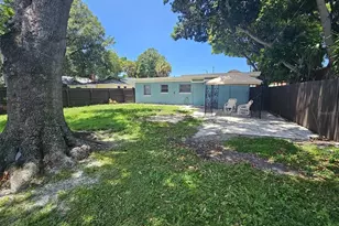 3113 25th St N, Saint Petersburg, FL 33713 - Photo 44