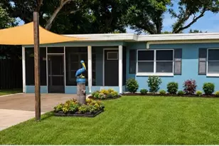 3113 25th St N, Saint Petersburg, FL 33713 - Photo 1