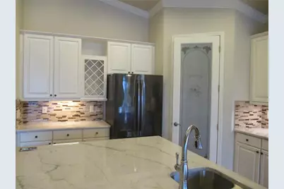 1368 Emerald Dunes Drive #20, Sun City Center, FL 33573 - Photo 8
