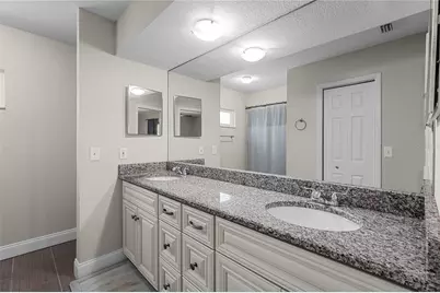 2423 Forrest Crest Cir, Lutz, FL 33549 - Photo 6