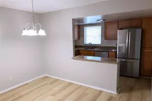 1061 85th Terrace N, Saint Petersburg, FL 33702 - Photo 4