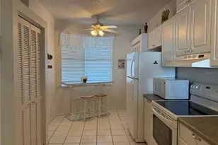 7963 Sailboat Key Blvd S, South Pasadena, FL 33707 - Photo 10
