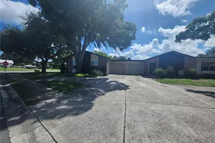 2842 Highlands Blvd, Palm Harbor, FL 34684 - Photo 2