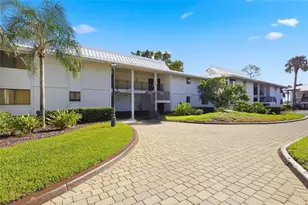 4770 Fox Hunt Dr, Wesley Chapel, FL 33543 - Photo 2