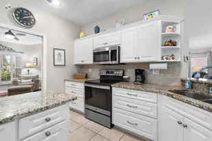 738 Winterbrooke Way, Sun City Center, FL 33573 - Photo 22