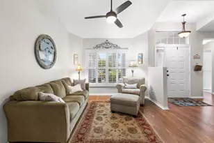 738 Winterbrooke Way, Sun City Center, FL 33573 - Photo 10