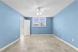 4895 Bay St NE, Saint Petersburg, FL 33703 - Photo 18
