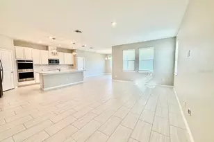 34329 Evergreen Hill Ct, Wesley Chapel, FL 33545 - Photo 6