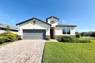 34329 Evergreen Hill Ct, Wesley Chapel, FL 33545 - Photo 2