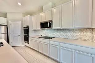 34329 Evergreen Hill Ct, Wesley Chapel, FL 33545 - Photo 12